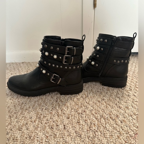 Guess Black Combat Moto Boots with Studded Detailing size 8.5 - Picture 2 of 7